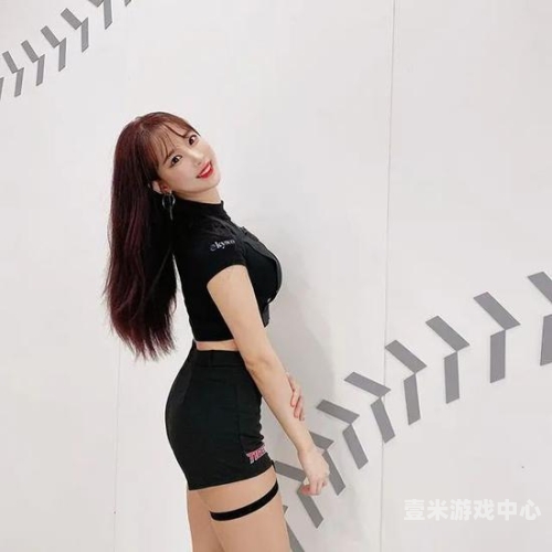 五月天桃色国产麻豆五月天桃色国产麻豆，一场音乐与时尚的跨界盛宴