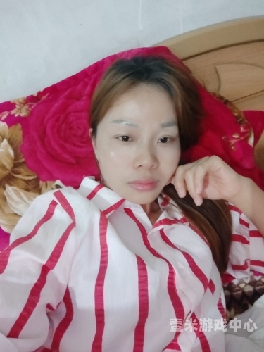 超碰免费公开人妻引热议超碰个r
